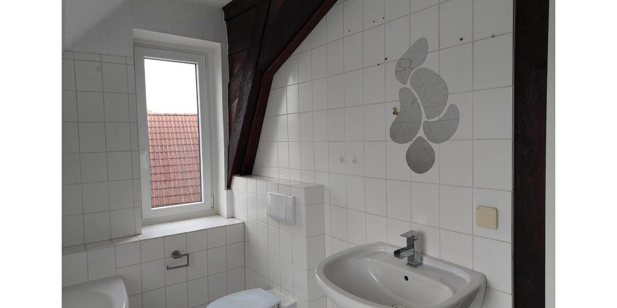 Einfamilienhaus Bad Münder am Deister - 5 Zimmer, 140 m&sup2;, 1.050&euro; | Angebot:27609361