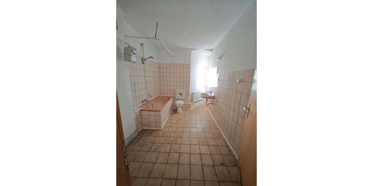 Etagenwohnung Hannover Linden-Limmer - 4 Zimmer, 90 m&sup2;, 1.100&euro; | Angebot:26403815