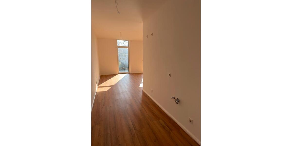 Etagenwohnung Hannover Nord - 2 Zimmer, 73 m&sup2;, 16&euro; | Angebot:25394109