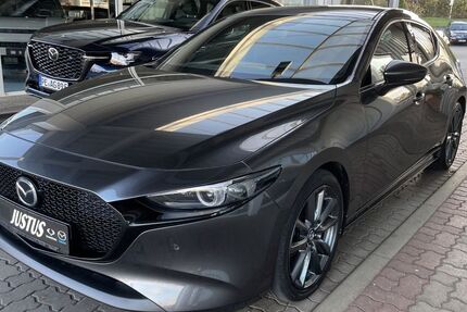 Mazda 3 108.603 km 17.990 &euro; Hildesheim 31137