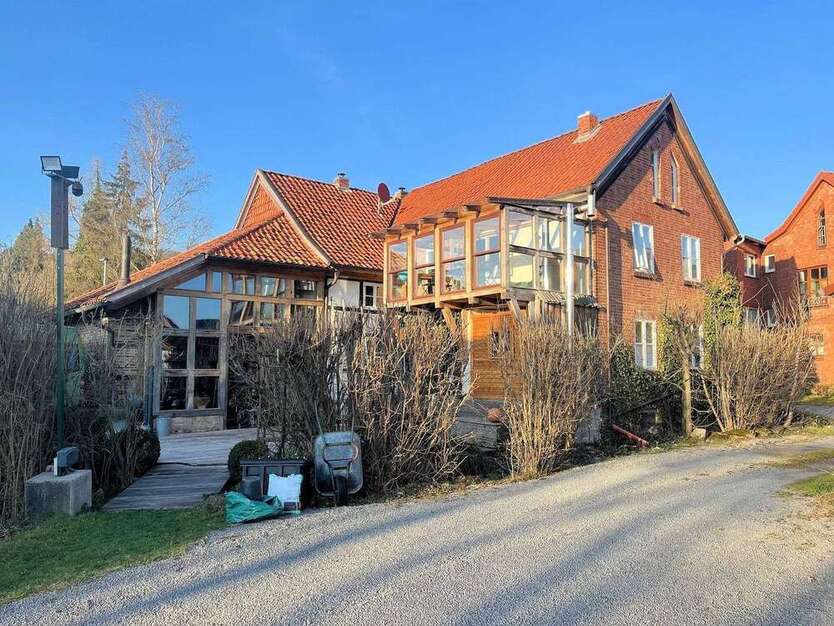 Haus zum Kaufen in Bad Münder 580.000 € 280 m²