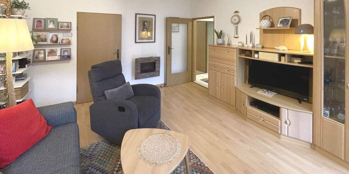 Lage, Lage, Lage: 3,5-Zimmer, voll sanierte Wohnung in Döhren - 2 Bäder, 2 Balkone, Hochparterre, direkt einziehen 3 zimmer