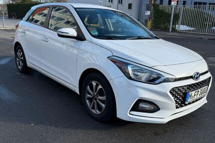 Hyundai i20 99.500 km 7.999 &euro; Hannover 30175
