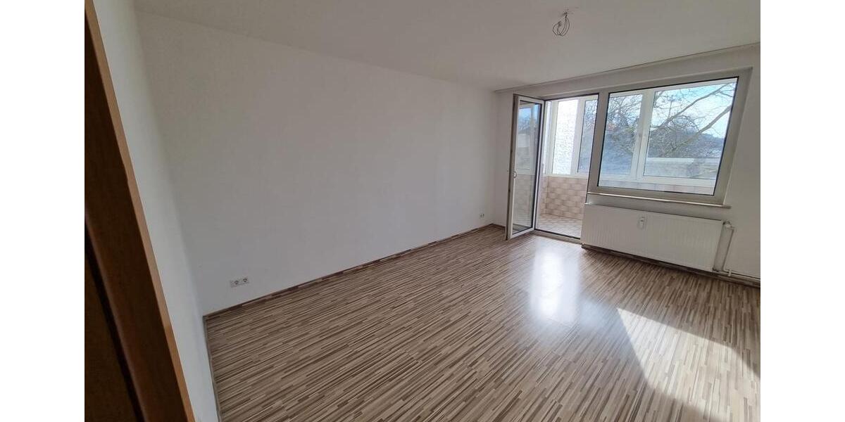 Attraktive 2-Zimmer-Wohnung mit Balkon in zentraler Lage 2 zimmer