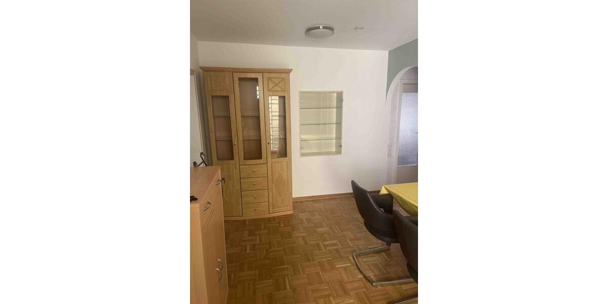 4-Zimmerwohnung mit Wintergarten und Garage in Maschseenähe 4 zimmer