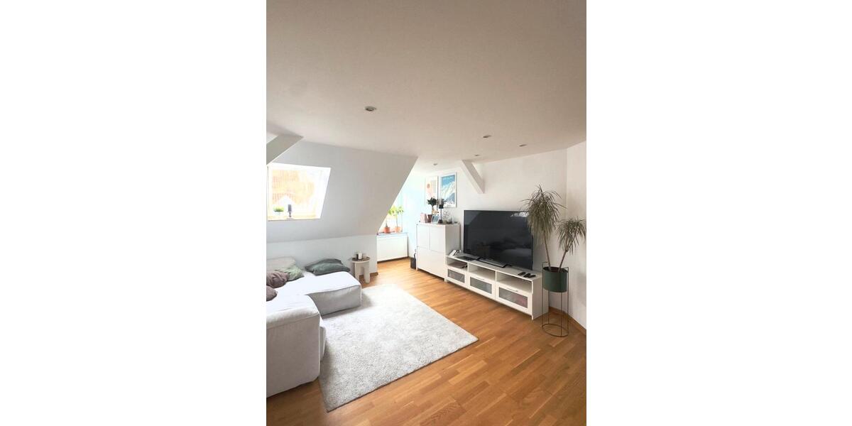 Dachgeschoßwohnung Hannover Bult - 3 Zimmer, 78 m&sup2;, 1.095&euro; | Angebot:26691619
