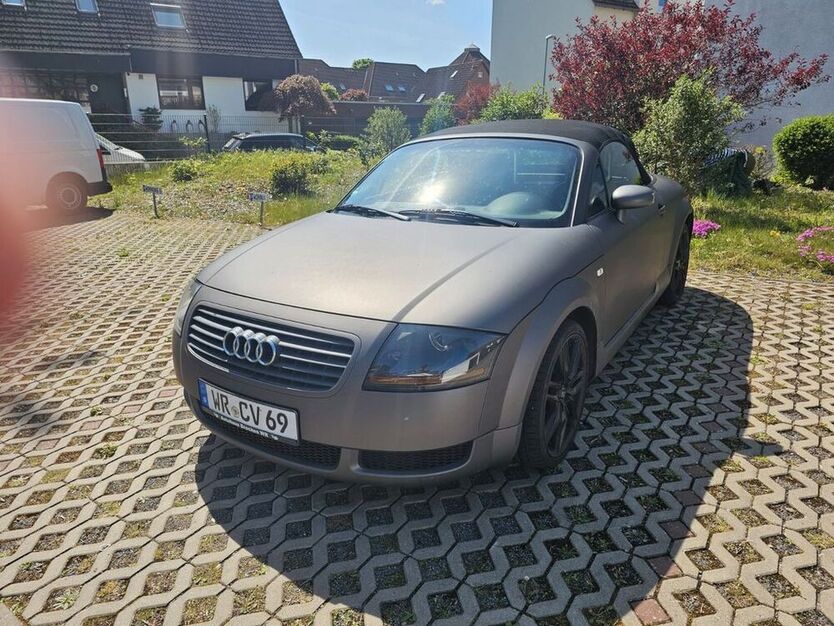 TT