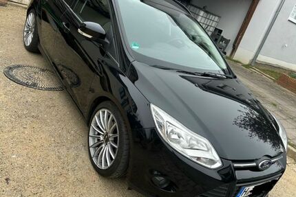Ford Focus 151.700 km 5.200 &euro; Springe 31832
