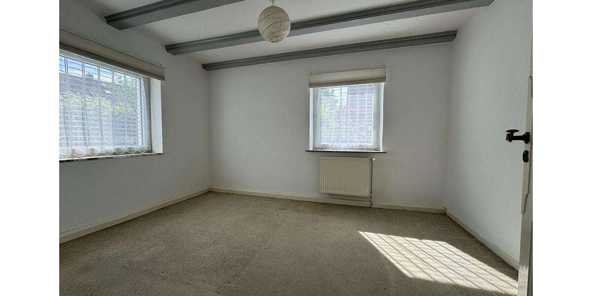 Einfamilienhaus Hannover Buchholz-Kleefeld - 6 Zimmer, 140 m&sup2;, 1.600&euro; | Angebot:26544531