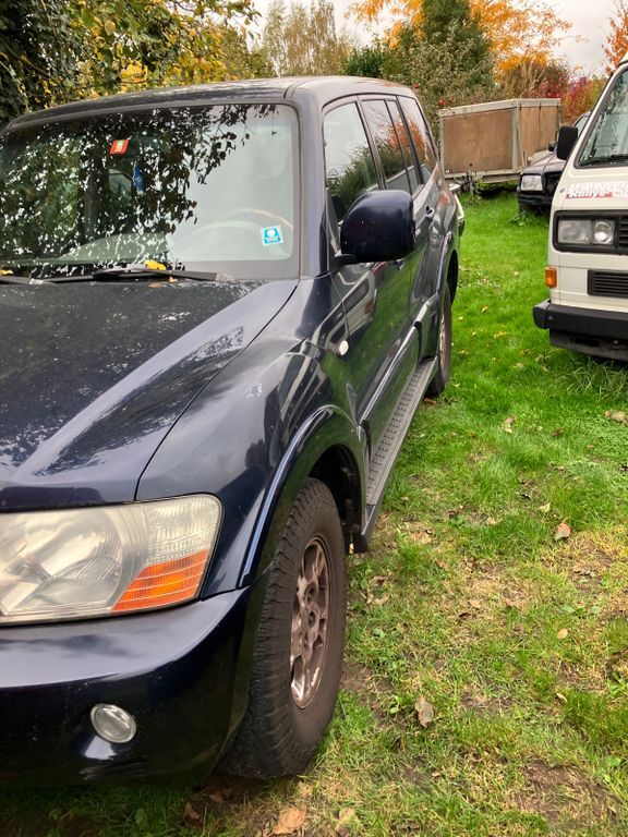Mitsubishi Pajero 314.000 km 2.700 € Sehnde 31319