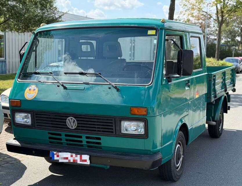 LT