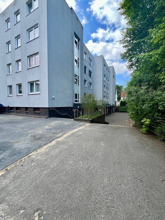 Gemütliches Nest - Möbel rein - glücklich sein!