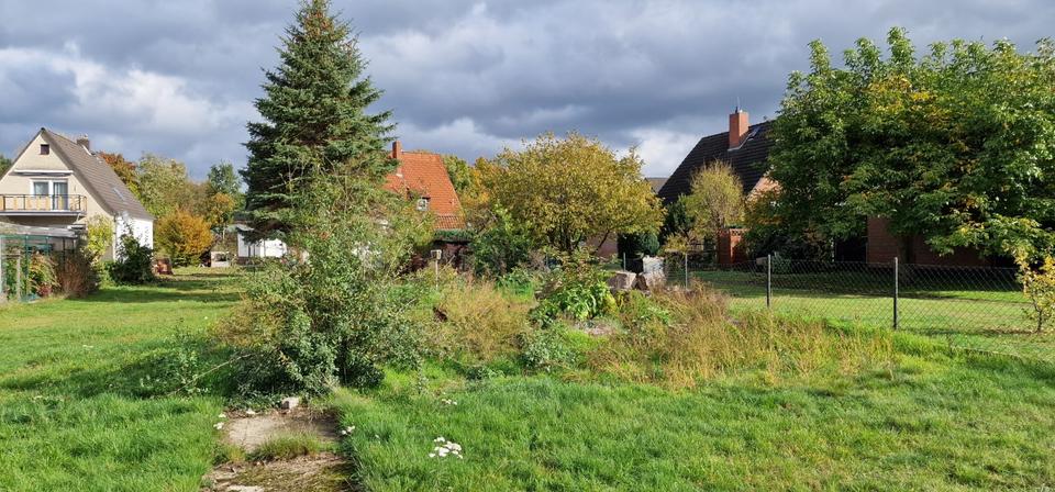 Doppelhaushälfte mit 2 Baugrundstücken zu verkaufen! 6 zimmer