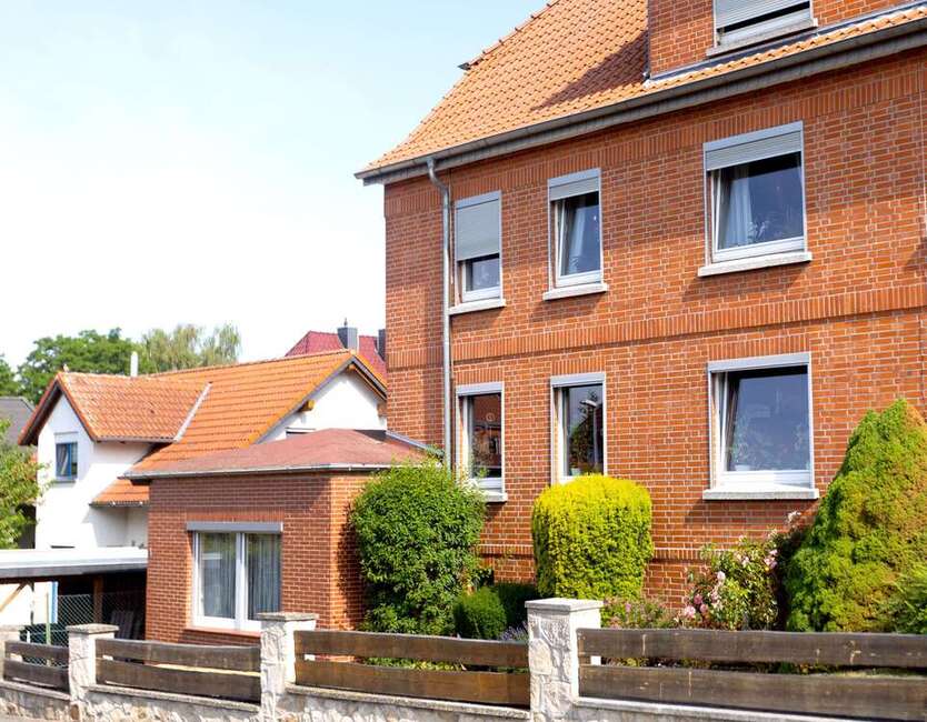 Haus zum Kaufen in Sarstedt 460.000 € 235 m²