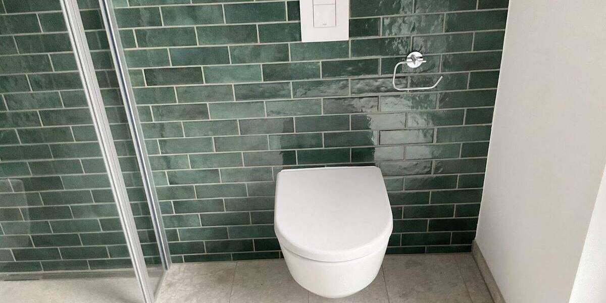 NEUES + HELLES Wohnen mit Glaswand-Loggia, Einbauküche, Tageslichtbad mit Walk-In-Dusche, Aufzug 3 zimmer