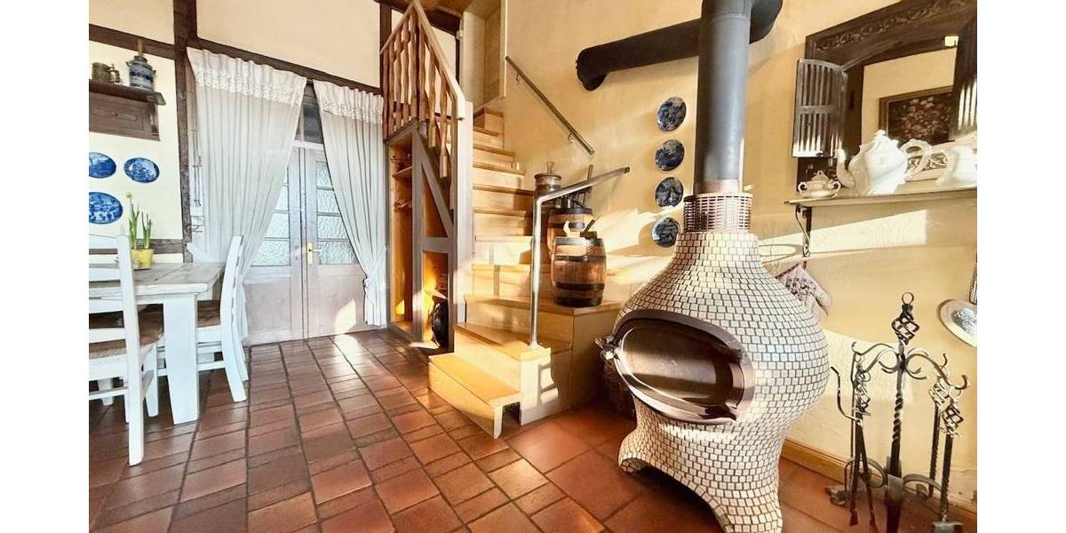 Historisches Fachwerkhaus mit 2 Wohneinheiten + Antiquitätencafé, Nähe Luther See 6 zimmer