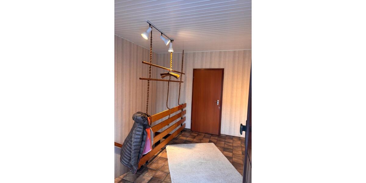 Einfamilienhaus Wennigsen (Deister) - 3.5 Zimmer, 135 m&sup2;, 1.400&euro; | Angebot:25302613