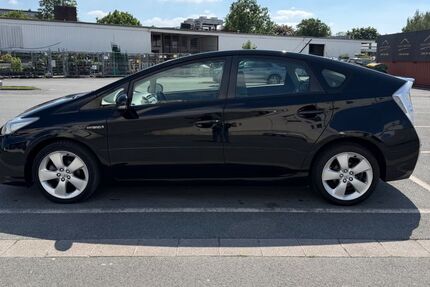 Toyota Prius 90.200 km 8.999 &euro; Hannover 30455