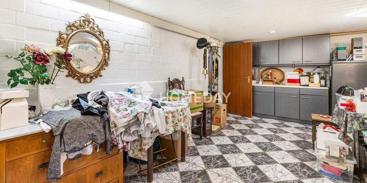 Bothfeld: Topgepflegtes EFH mit Vollkeller, Kamin, Sauna, Terrasse & Garage: Ihr neues Familienglück 7 zimmer