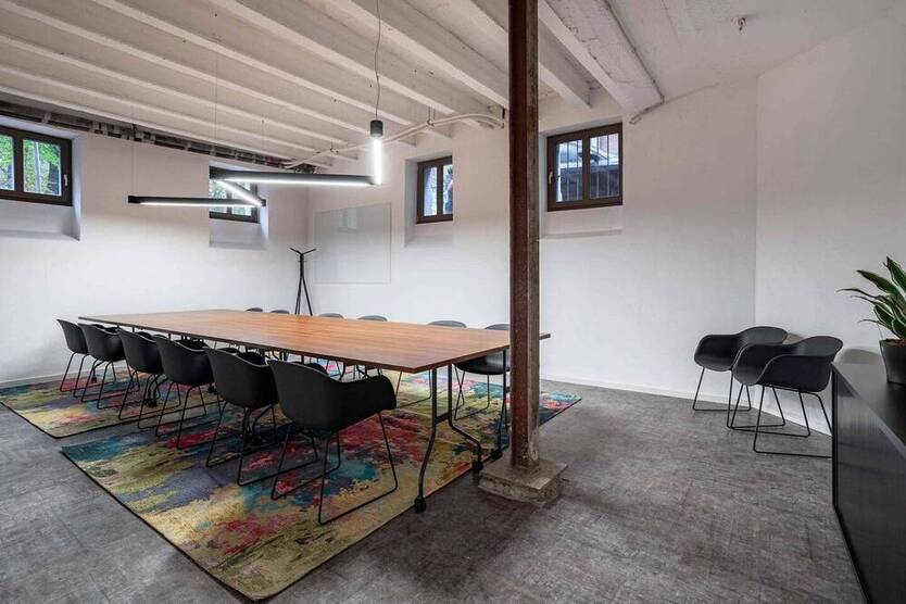 Professionelle Serviced Offices und Coworking in charmantem Altbau - All-in-Miete