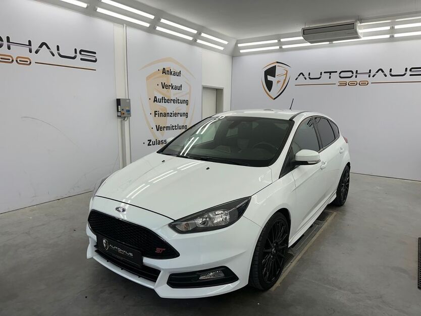 Ford Focus 118.500 km 14.990 € Gehrden 30989