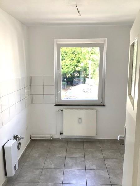 3-Zimmer-Wohnung mit Balkon und Tageslichtbad in ruhiger Lage zimmer