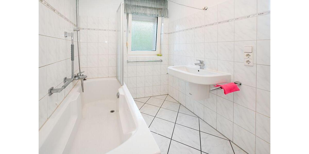 Einfamilienhaus Barsinghausen - 7 Zimmer, 170 m&sup2;, 980&euro; | Angebot:26283724