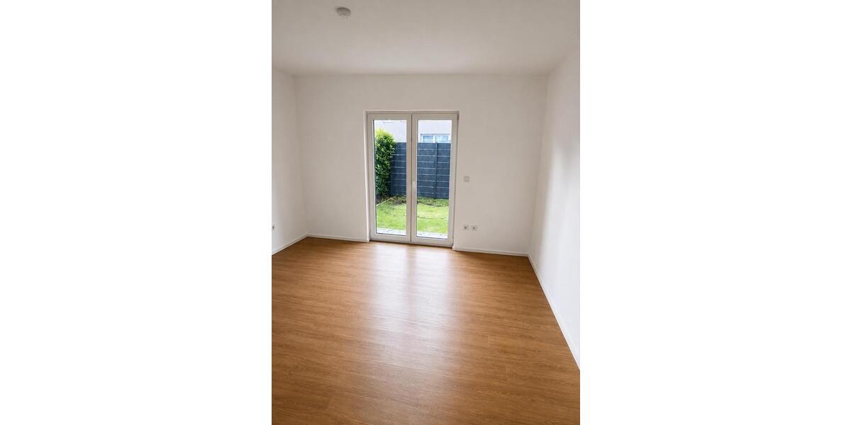Erdgeschoßwohnung Langenhagen Brink - 3 Zimmer, 104 m&sup2;, 1.900&euro; | Angebot:26580624