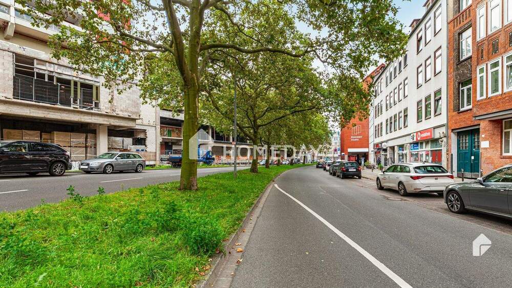Zentral gelegen am Ufer der Ihme: ETW mit SW-Loggia im Ihme-Zentrum 3 zimmer