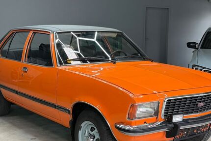Opel Commodore 88.000 km 10.499 &euro; Burgwedel 30938