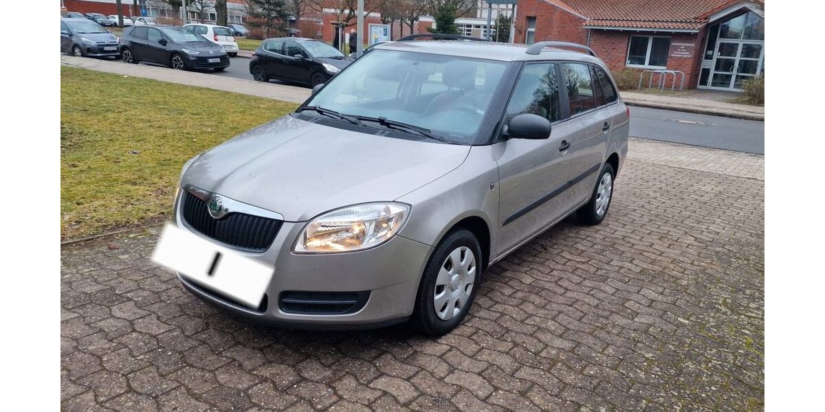Skoda Fabia 100.889 km 3.750 &euro; Hannover 30159