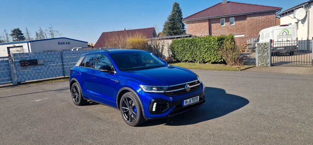 VW T-Roc 3.219 km 48.407 € Langenhagen 30853