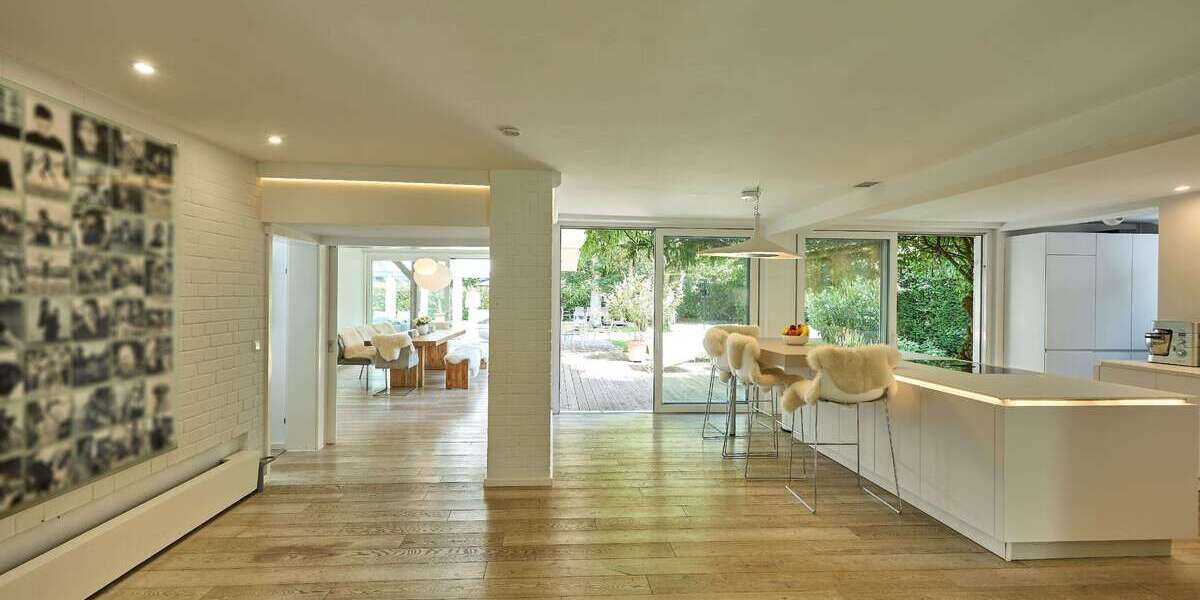 Haus zum Kaufen in Hemmingen 1.390.000 € 300 m² 11 zimmer