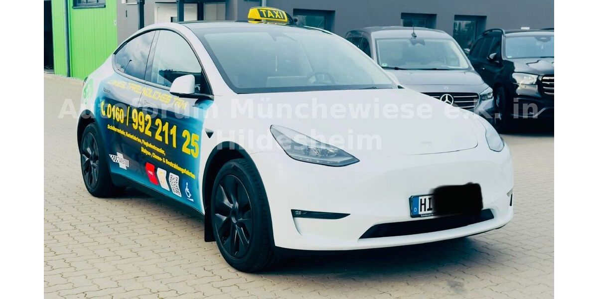 Tesla Model Y 17.800 km 49.999 € Hildesheim 31135