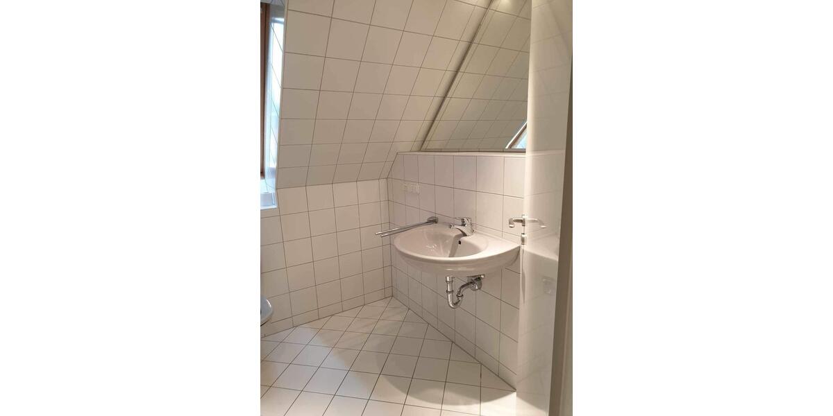 Dachgeschoßwohnung Springe - 2 Zimmer, 74 m&sup2;, 550&euro; | Angebot:26359996
