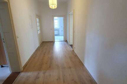 Wohnung Hildesheim Oststadt - 2 Zimmer, 77 m&sup2;, 650&euro; | Angebot:26897638