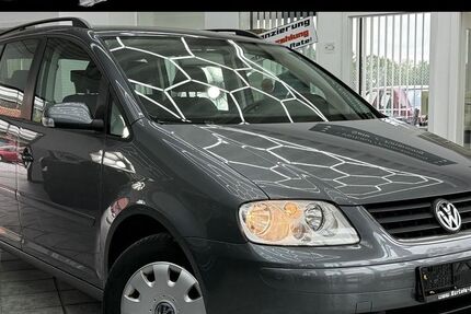 VW Touran 90.000 km 5.850 &euro; Fuhrberg 30938