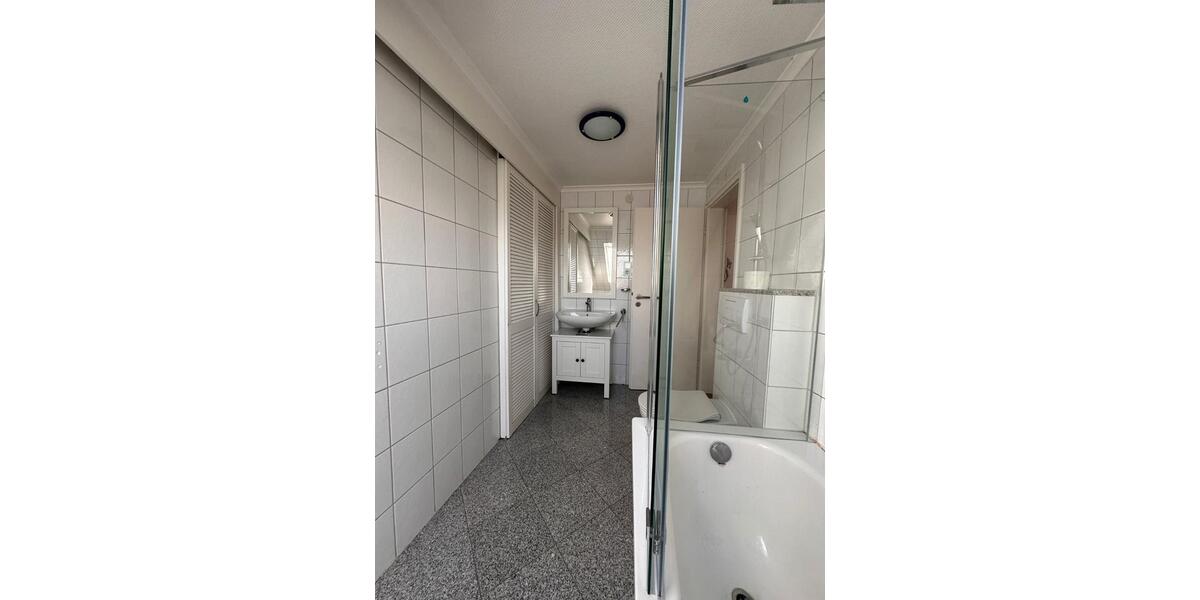 Etagenwohnung Bad Nenndorf - 2 Zimmer, 67 m&sup2;, 670&euro; | Angebot:25012501