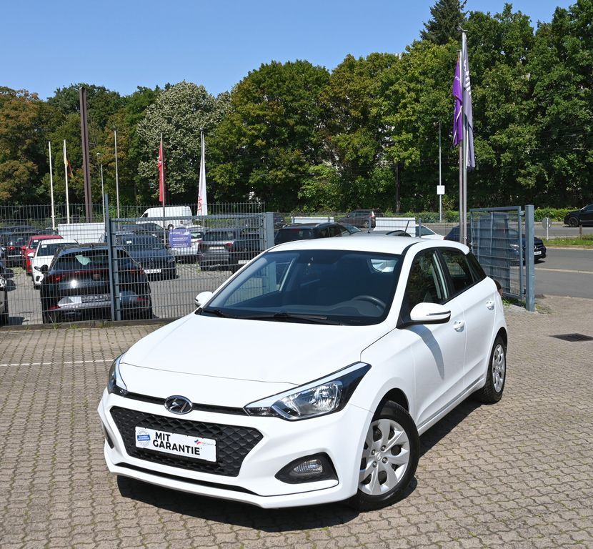 i20