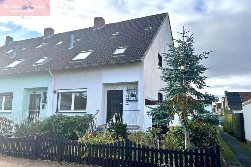 Haus zum Kaufen in Laatzen 364.000 € 140 m² 6 zimmer