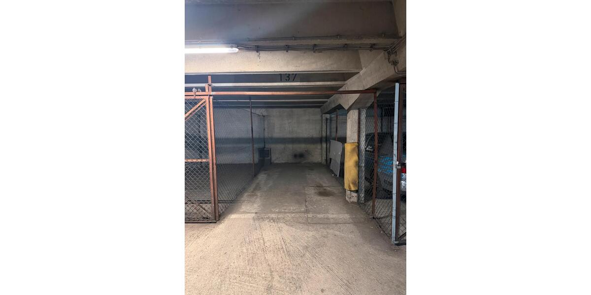 Garagen / Stellplätze Seelze - 60&euro; | Angebot:24708556