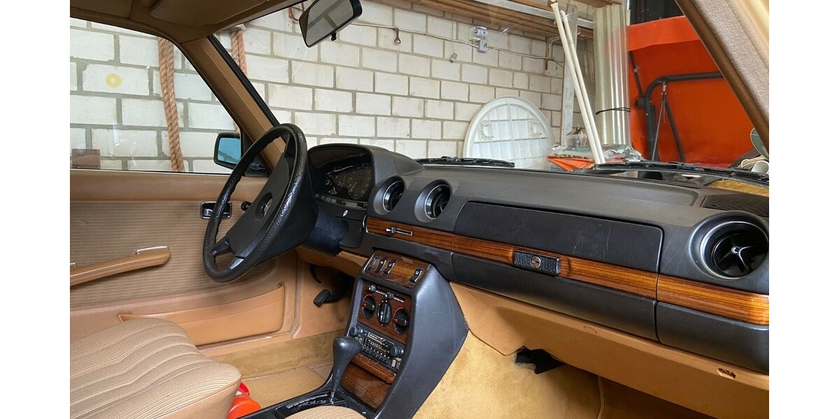 Mercedes-Benz E280 186.127 km 18.500 &euro; Hildesheim 31134