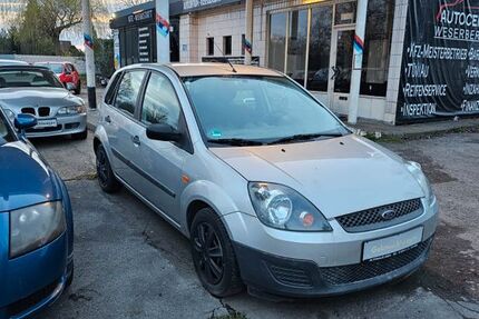 Ford Fiesta 140.000 km 900 € Hannover 30519
