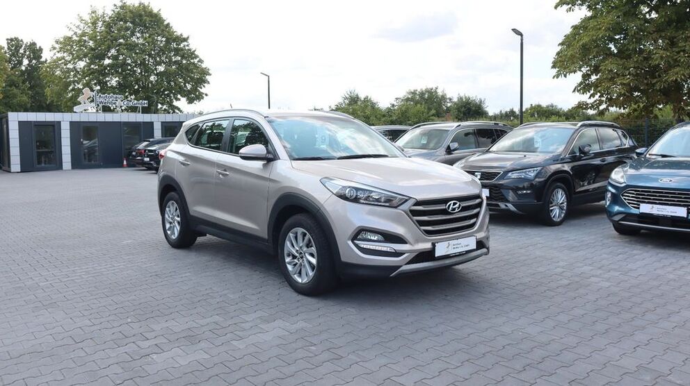 Hyundai TUCSON 24.150 km 18.900 € Hannover 30457