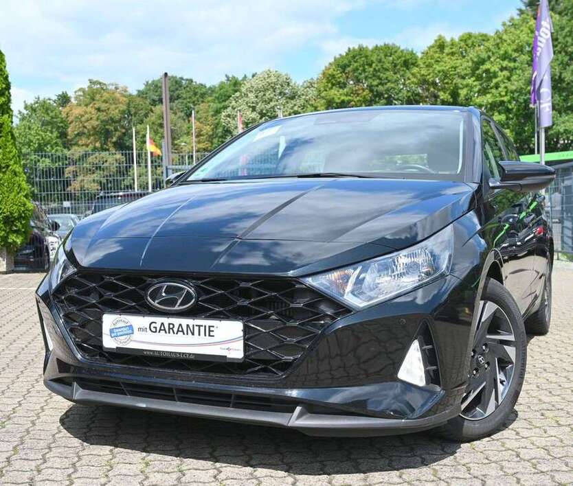 i20