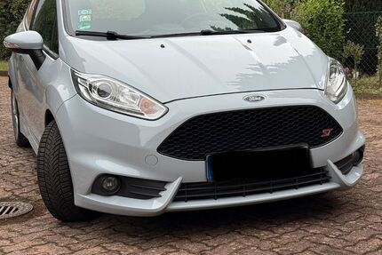 Ford Fiesta 88.000 km 14.200 &euro; Hannover 30159