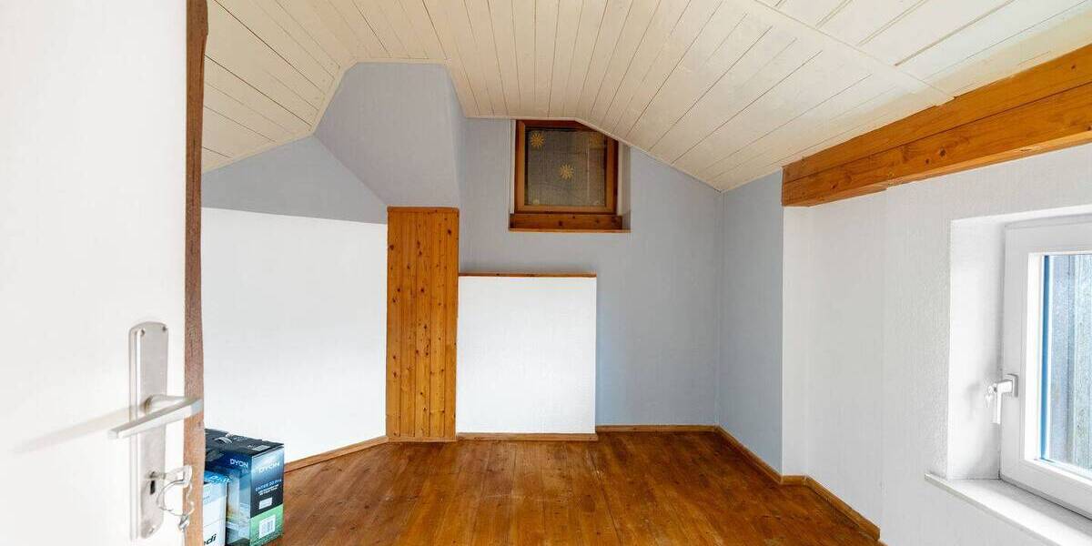 Einfamilienhaus Algermissen - 9 Zimmer, 187 m&sup2;, 320.000&euro; | Angebot:26155550