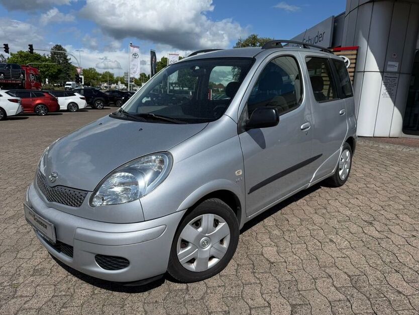 Yaris