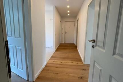 Kernsanierte Wohnung (Erstbezug) mit 3 Zimmern zu vermieten 3 zimmer