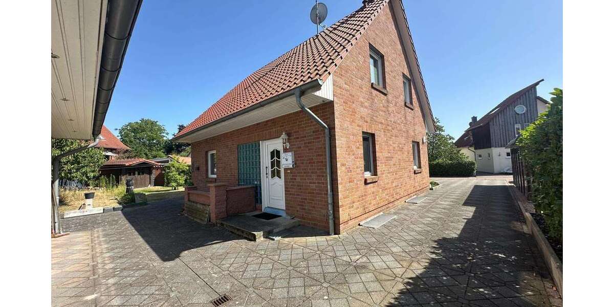 Haus zum Kaufen in Seelze 549.900 € 137.28 m² 5 zimmer